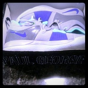 Paul George 2 glow in the dark bottom